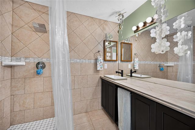 1305 GREENFIELD CIRCLE, Venice, FL 34292