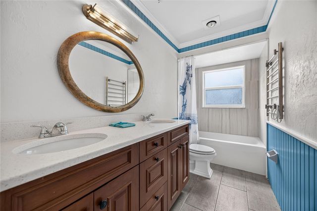 1305 GREENFIELD CIRCLE, Venice, FL 34292