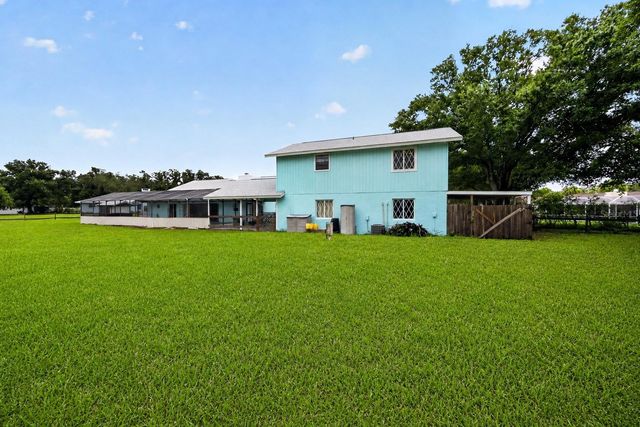 1305 GREENFIELD CIRCLE, Venice, FL 34292