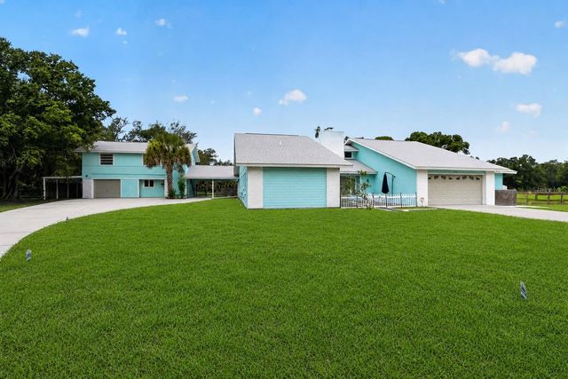 1305 GREENFIELD CIRCLE, Venice, FL 34292