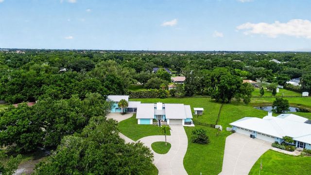 1305 GREENFIELD CIRCLE, Venice, FL 34292
