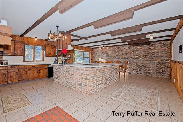 2291 20 Mile Road, Kent City, MI 49330