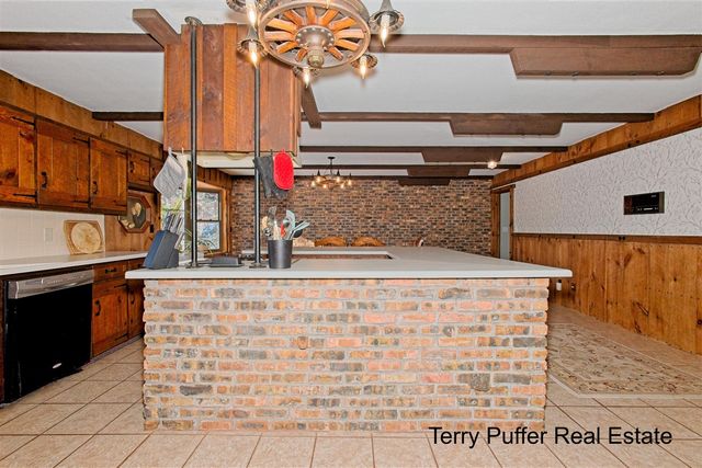 2291 20 Mile Road, Kent City, MI 49330