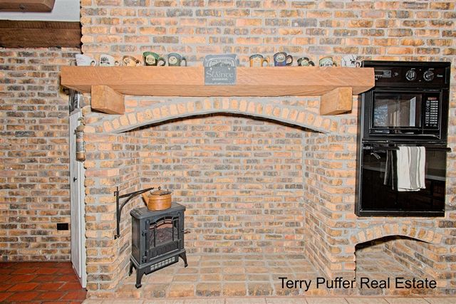 2291 20 Mile Road, Kent City, MI 49330