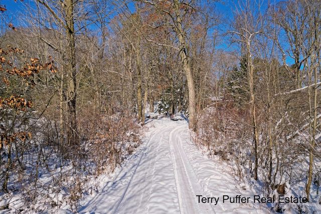 2291 20 Mile Road, Kent City, MI 49330