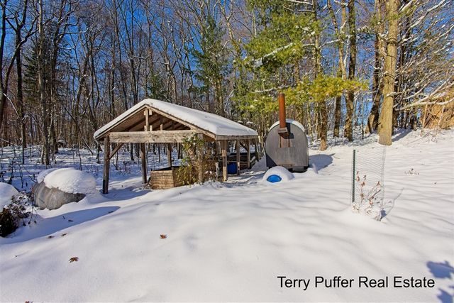 2291 20 Mile Road, Kent City, MI 49330