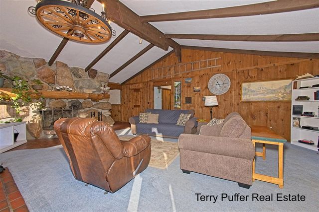 2291 20 Mile Road, Kent City, MI 49330