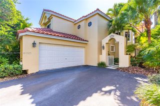 10132 NW 4th Street, Plantation, FL 33324