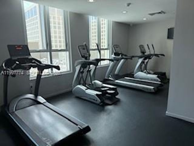 9066 SW 73rd Ct 806, Miami, FL 33156