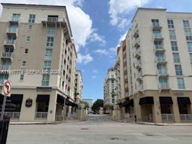 9066 SW 73rd Ct 806, Miami, FL 33156