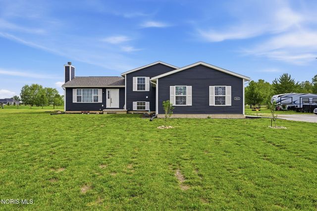 9830 E Kramer Road, Bowling Green, OH 43402
