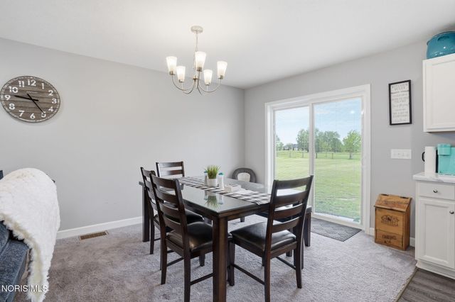 9830 E Kramer Road, Bowling Green, OH 43402