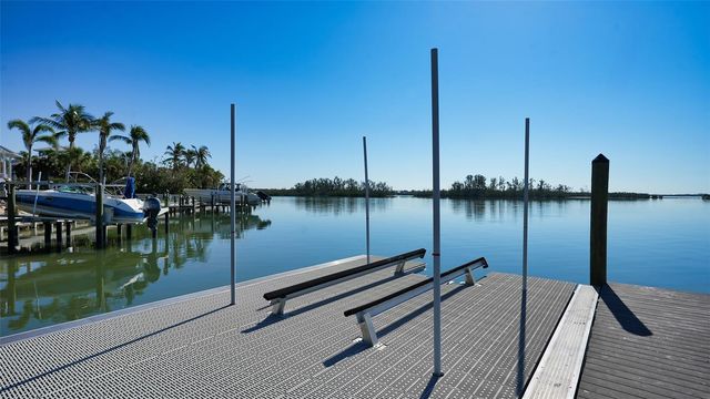 684 FREELING DRIVE, Sarasota, FL 34242