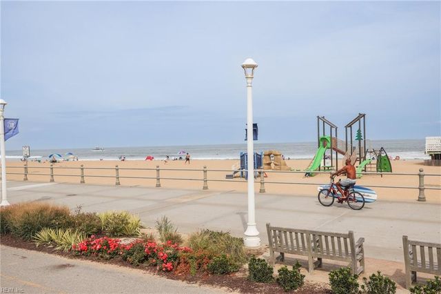 315 15th St Apt 6, Virginia Beach, VA 23451
