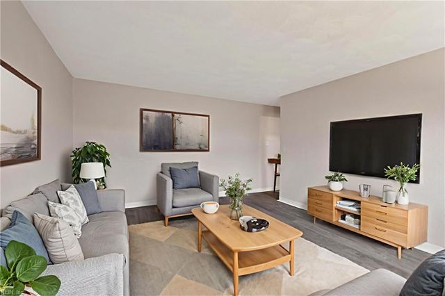 315 15th St Apt 6, Virginia Beach, VA 23451