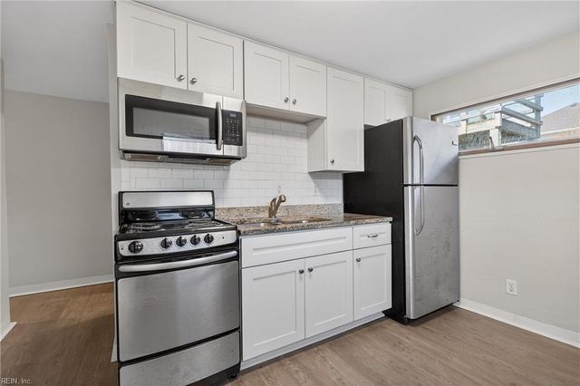 315 15th St Apt 6, Virginia Beach, VA 23451