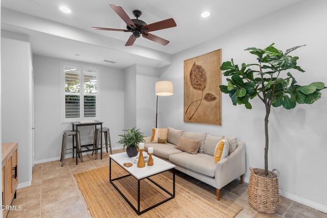 4082 Farralon Way, Oxnard, CA 93035