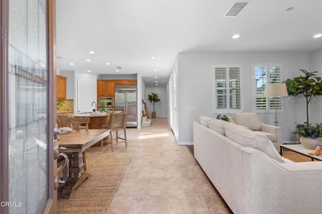 4082 Farralon Way, Oxnard, CA 93035