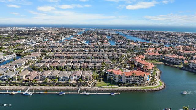 4082 Farralon Way, Oxnard, CA 93035