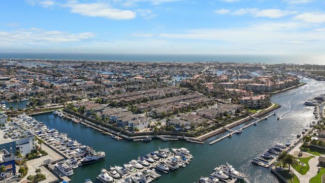 4082 Farralon Way, Oxnard, CA 93035