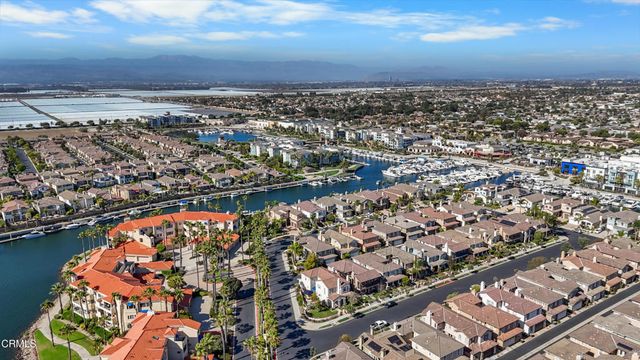4082 Farralon Way, Oxnard, CA 93035