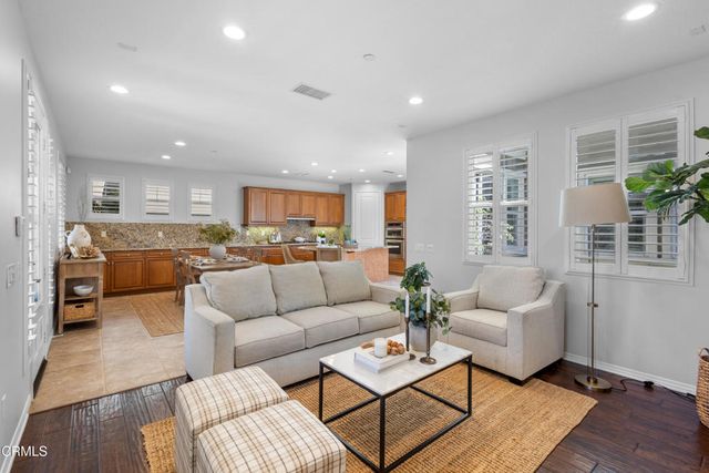 4082 Farralon Way, Oxnard, CA 93035