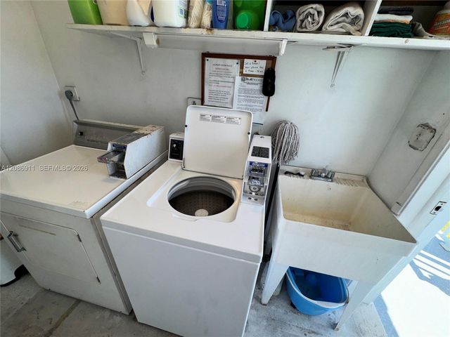 1401 SE 7th Avenue 15, Pompano Beach, FL 33060