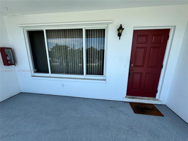 1401 SE 7th Avenue 15, Pompano Beach, FL 33060