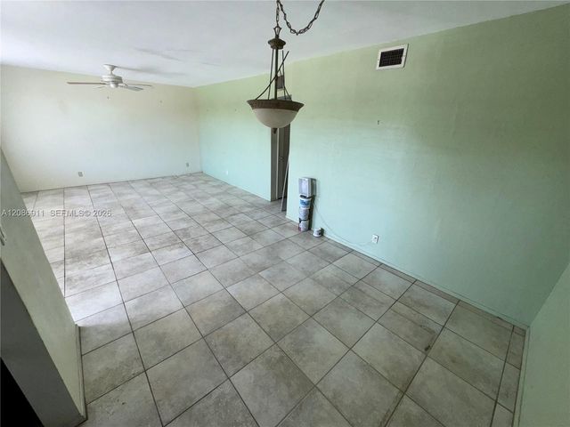 1401 SE 7th Avenue 15, Pompano Beach, FL 33060