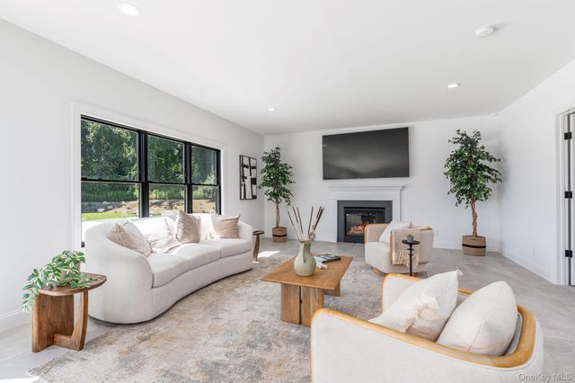 2790 Stanley Road, Mattituck, NY 11952