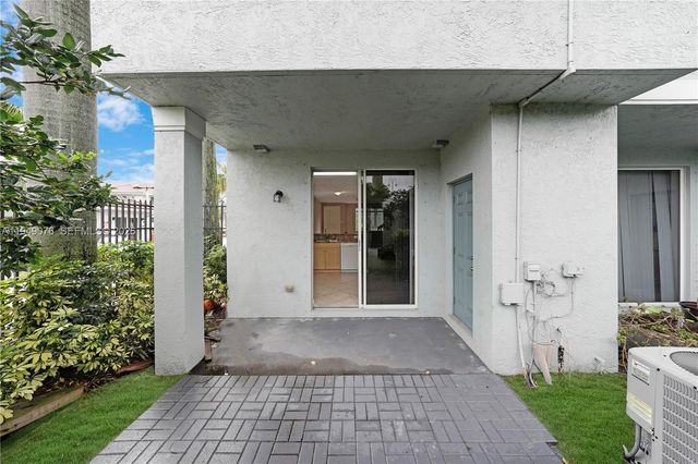 3533 Sonoma Dr, Riviera Beach, FL 33404