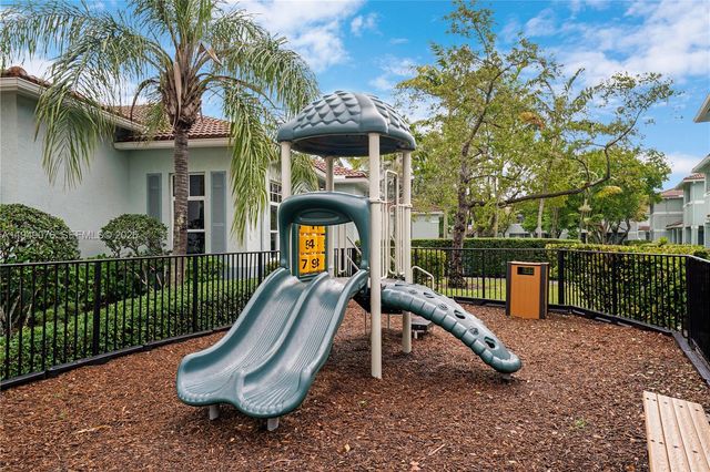 3533 Sonoma Dr, Riviera Beach, FL 33404