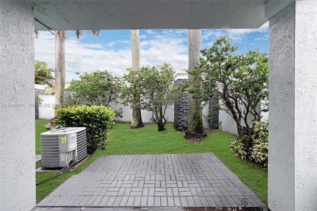 3533 Sonoma Dr, Riviera Beach, FL 33404