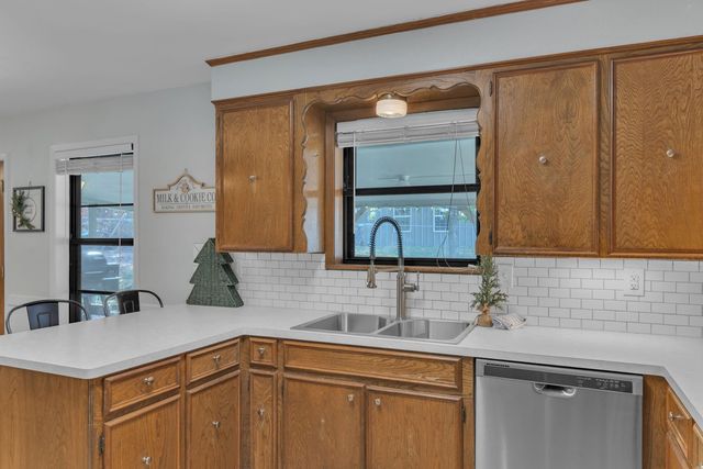 341 Forest Lake, Longview, TX 75605