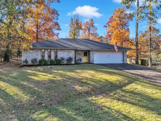 341 Forest Lake, Longview, TX 75605
