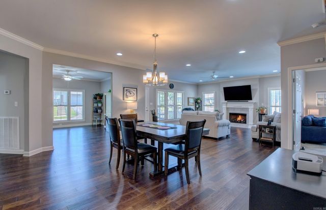 291 Mountain Terrace Circle, Maumelle, AR 72113