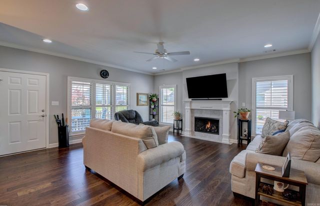 291 Mountain Terrace Circle, Maumelle, AR 72113