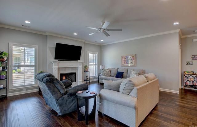 291 Mountain Terrace Circle, Maumelle, AR 72113