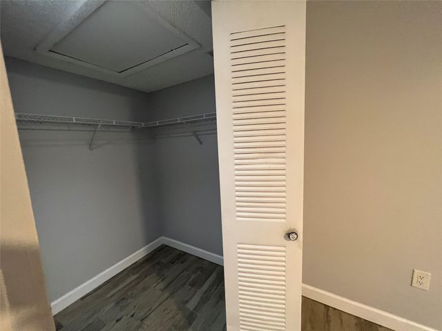 400 Palm Circle W Unit 302, Pembroke Pines, FL 33025