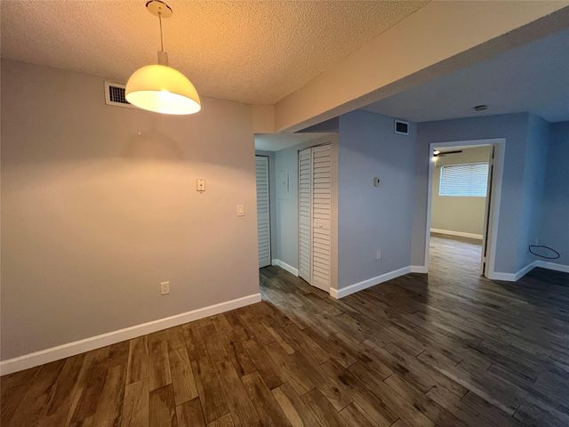 400 Palm Circle W Unit 302, Pembroke Pines, FL 33025
