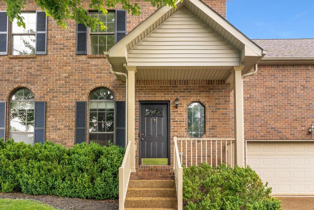 7737 Poplar Ridge Dr, Nashville, TN 37221