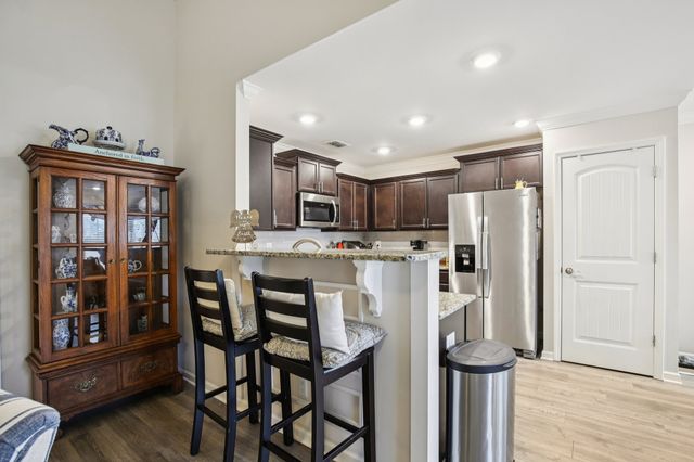 555 High Echelon Cir, Smyrna, TN 37167