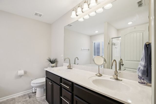 555 High Echelon Cir, Smyrna, TN 37167