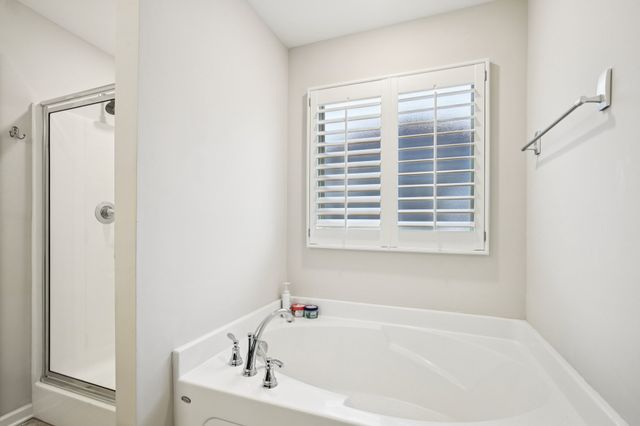 555 High Echelon Cir, Smyrna, TN 37167