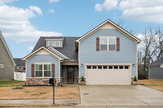 555 High Echelon Cir, Smyrna, TN 37167