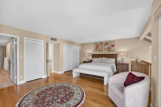 364 Golfview Road 506, North Palm Beach, FL 33408