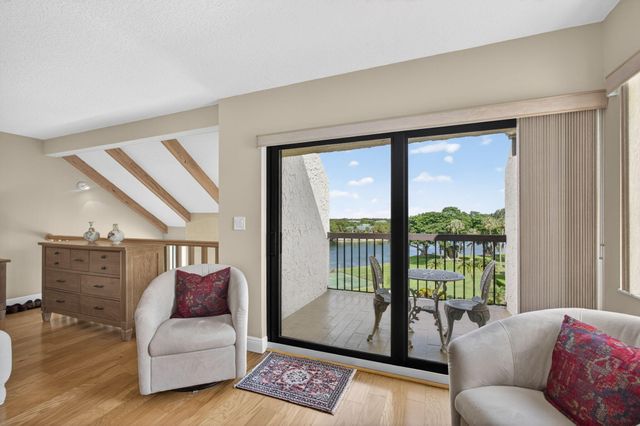 364 Golfview Road 506, North Palm Beach, FL 33408