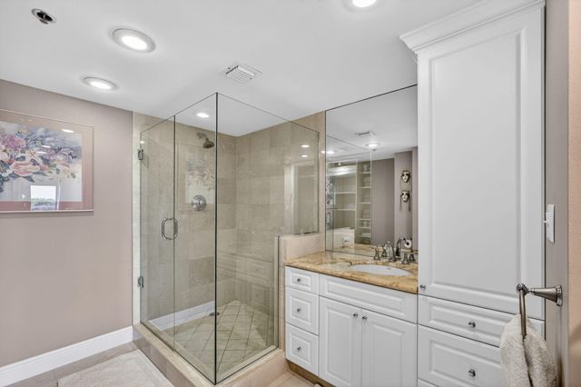 364 Golfview Road 506, North Palm Beach, FL 33408