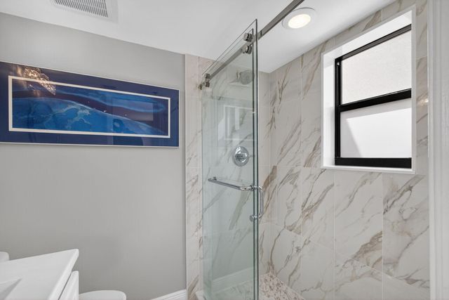364 Golfview Road 506, North Palm Beach, FL 33408