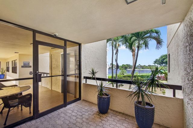 364 Golfview Road 506, North Palm Beach, FL 33408